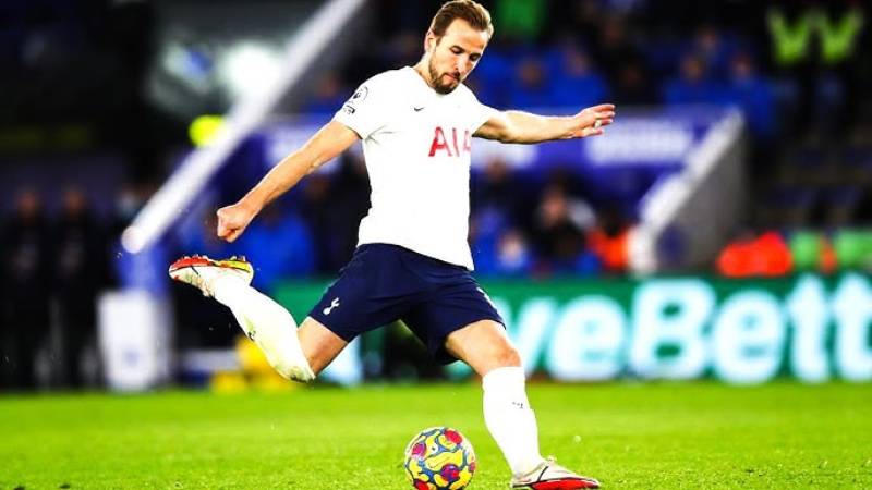 Harry Kane  pass
